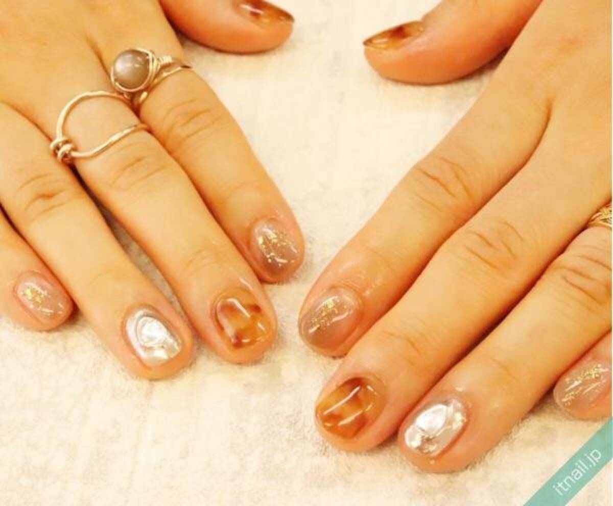 見ているだけでワクワク 童心に帰るおはじきネイル ローリエプレス