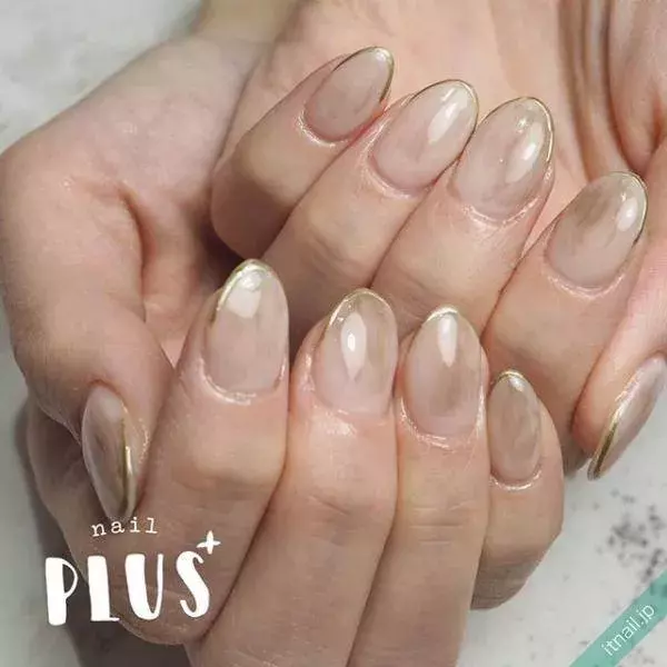 同系色でまとめた上品ニュアンスネイル これなら私でもすぐ真似できる ローリエプレス