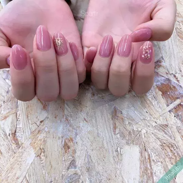 透け感ピンクが今の気分なの 見るたびキュンとするピンクネイル ローリエプレス 透け感ピンクが今の気分なの 見るたびキュンとするピンクネイル ローリエプレス