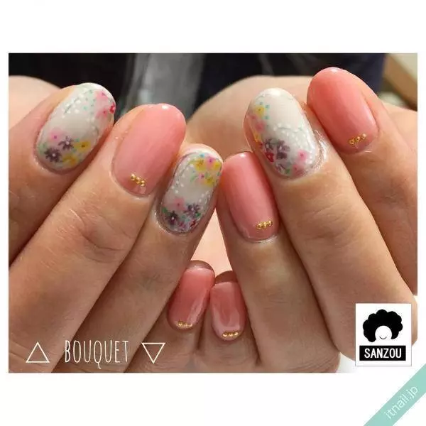 春本番 かわいい小花柄ネイルで指先から春らしさを取り入れよう ローリエプレス
