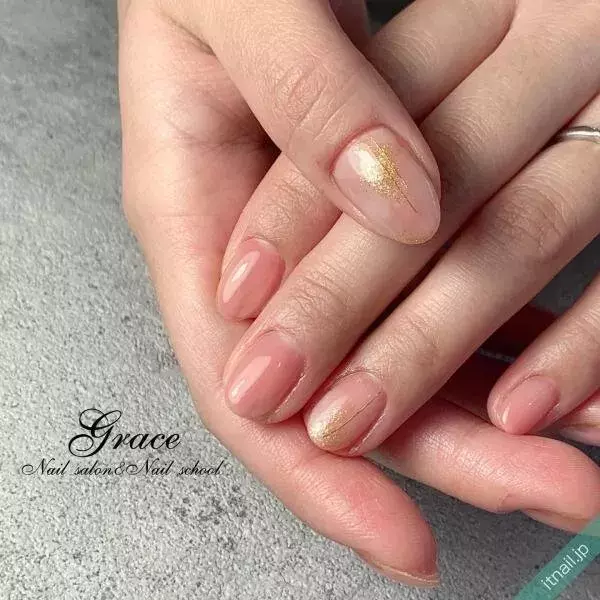 ネイル始め は優しい雰囲気で 大人かわいいピンクネイル８選 ローリエプレス