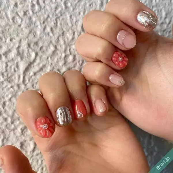 立体感が可愛い ぷっくりネイル でトレンドデザイン ローリエプレス