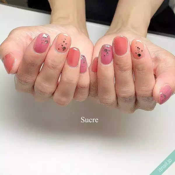 うる艶でかわいい シロップピンクネイル デザイン帖 ローリエプレス