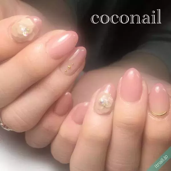 エンボスフラワーネイルで ぷっくりと存在感をアピール ローリエプレス