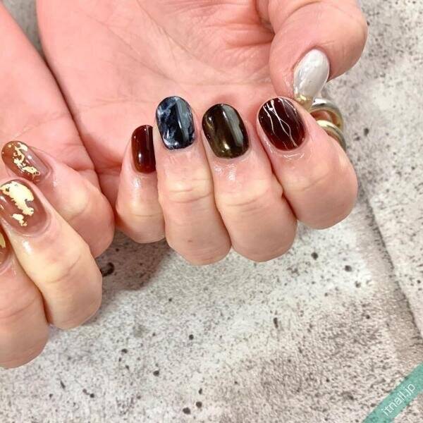 冬ネイルをオシャレに仕上げる ネイビーネイル デザイン集 ローリエプレス