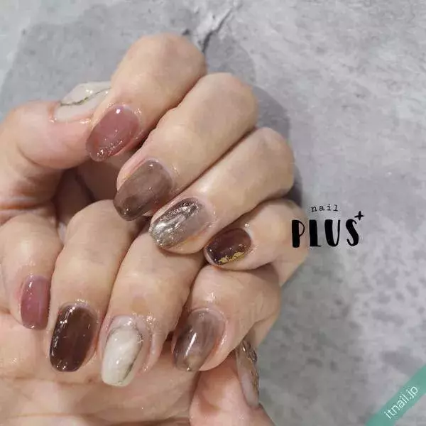 センスアップ 秋ネイルはスクエアスタイルでもっとオシャレに ローリエプレス センスアップ 秋ネイルはスクエアスタイルでもっとオシャレに ローリエプレス