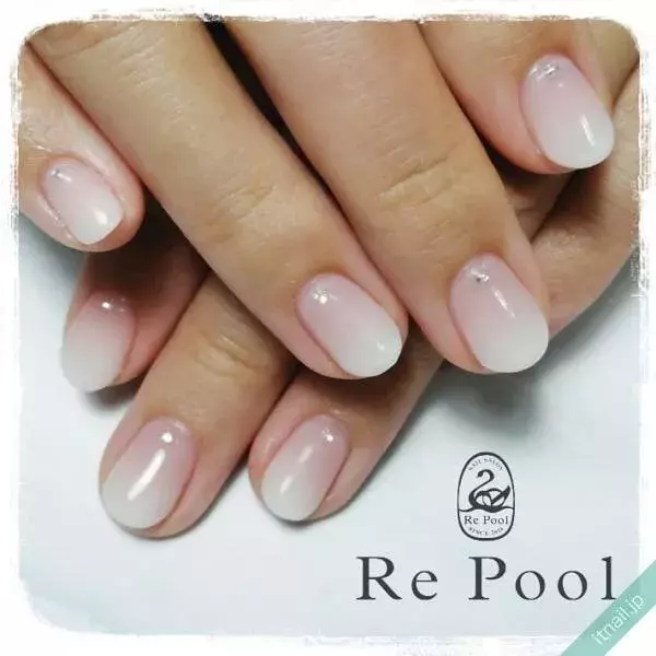 グラデーションネイルに夢中 指先からキレイを作るデザイン8選 ローリエプレス