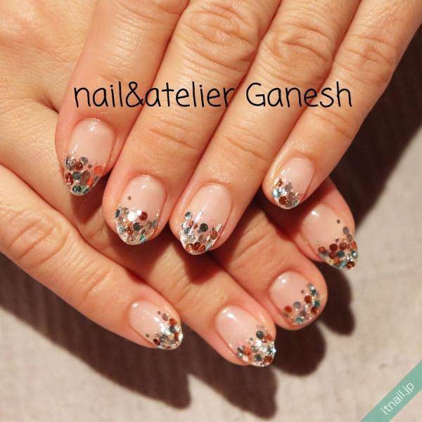 伸びても目立たない 可愛いが続く垢抜けクリアネイルまとめ ローリエプレス 伸びても目立たない 可愛いが続く垢抜けクリアネイルまとめ ローリエプレス