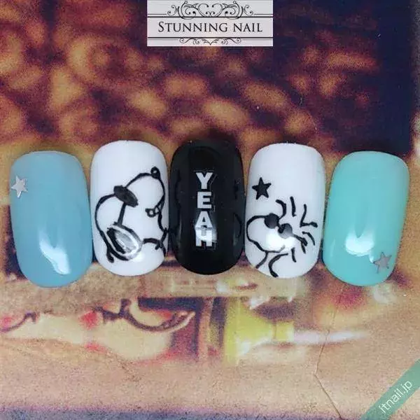 いつでも一緒 四季を楽しむスヌーピーネイル ローリエプレス