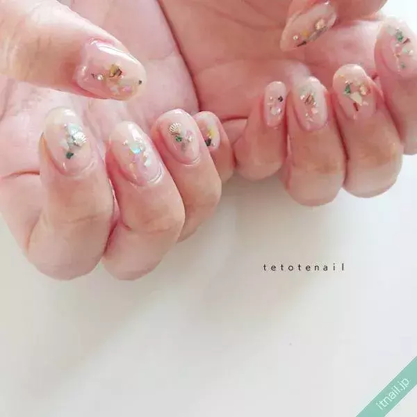 置くだけで即 夏モード 貝殻 ヒトデ のネイルデザイン８選 ローリエプレス