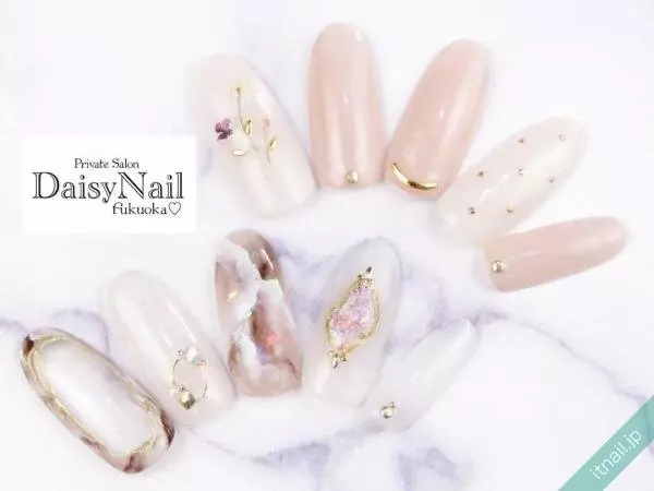 使い勝手バツグン ブリオンを使ったネイルデザイン10選 使い方のコツもご紹介 ローリエプレス 使い勝手バツグン ブリオンを使ったネイルデザイン10選 使い方のコツもご紹介 ローリエプレス