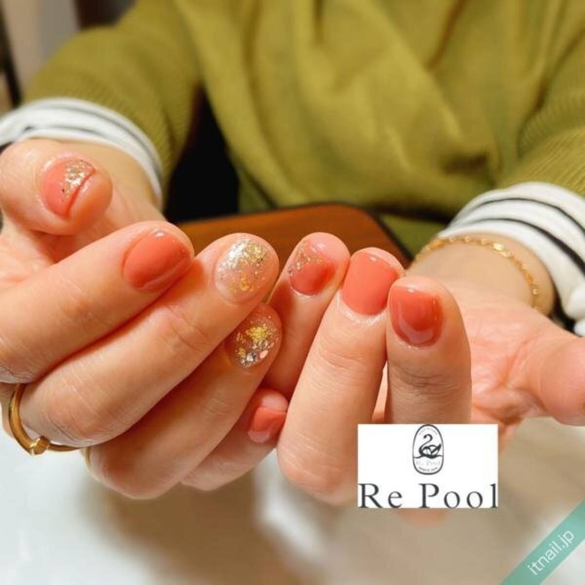 オレンジカラーのネイルで魅せる 大人のおしゃれな指先10例 ローリエプレス