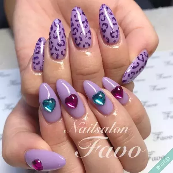 マネしたくなる パープルカラーを使ったネイルデザイン ローリエプレス