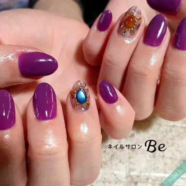 マネしたくなる パープルカラーを使ったネイルデザイン ローリエプレス
