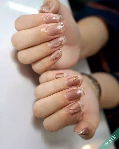 19トレンドネイル クリアフレンチ はもうやった 透明感溢れるデザインがかわいすぎ ローリエプレス