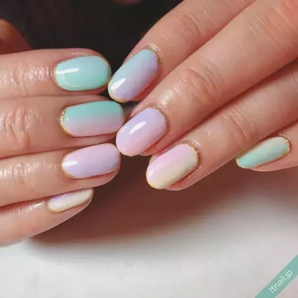 パステルカラーを使ったネイル 可愛さ満点 こだわりフラットデザイン7選 ローリエプレス