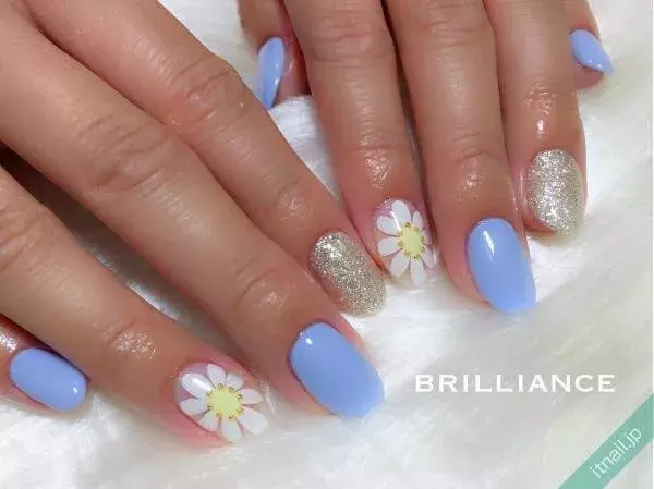 清楚でキュートな マーガレットネイル 爽やかなデザイン 7選 ローリエプレス 清楚でキュートな マーガレットネイル 爽やかなデザイン 7選 ローリエプレス