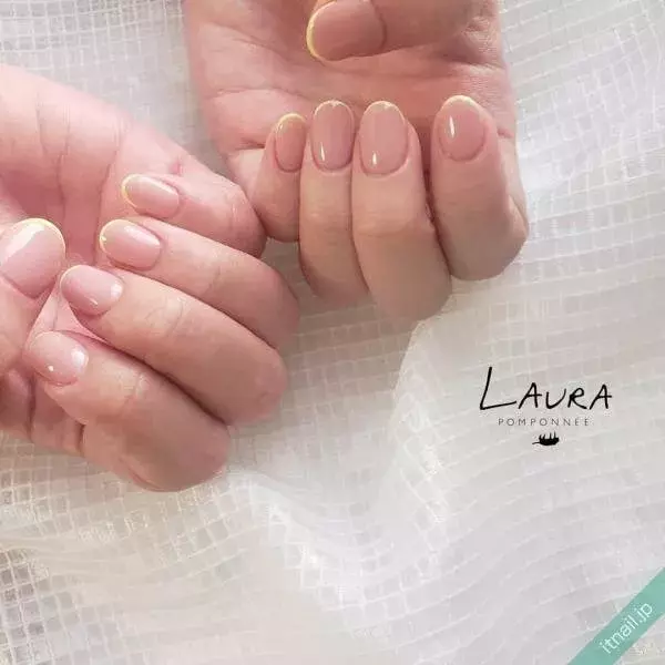 爪が小さいコンプレッスにも効く スキニーフレンチ のネイルデザイン10選 ローリエプレス