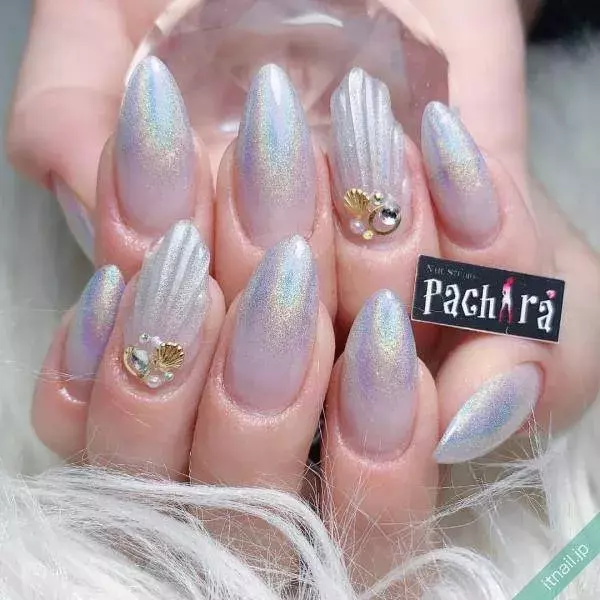 大人かわいい マーメイドアート のハンド フットネイル特集 ローリエプレス 大人かわいい マーメイドアート のハンド フットネイル特集 ローリエプレス