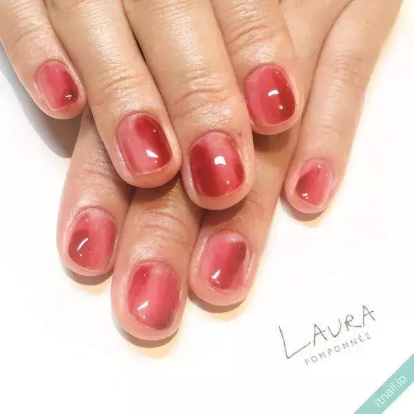 大人女子におすすめ シロップアートで完成するお嬢さんネイル ローリエプレス