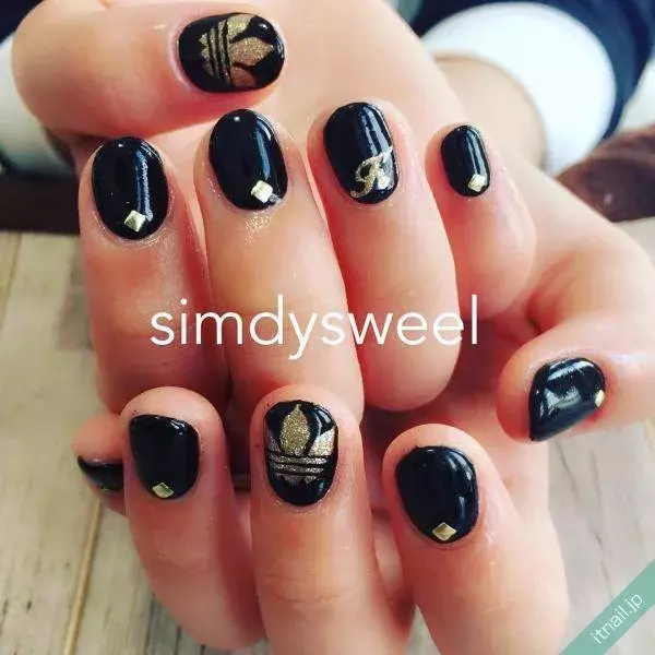 アディダス ナイキ スポーティなハンド フットネイル 特集 ローリエプレス