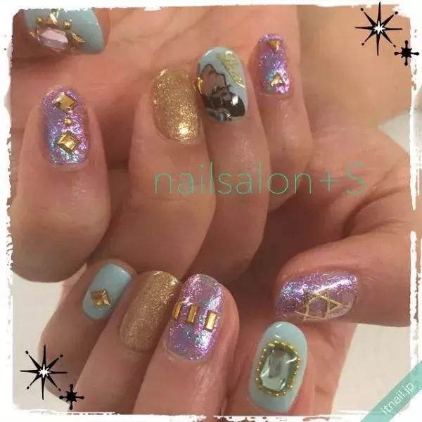 アラジンネイル で指先まで作品の世界に浸って おすすめ7デザイン ローリエプレス