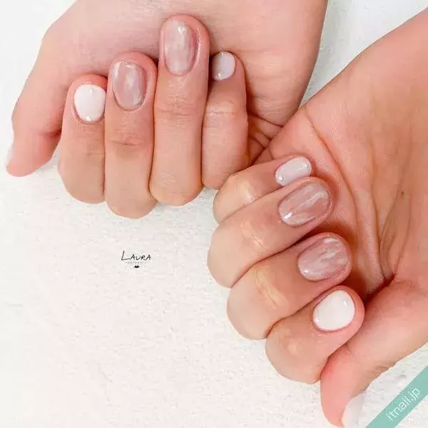 爽やかに夏を迎える 涼しげな ホワイトネイル デザイン8選 ローリエプレス 爽やかに夏を迎える 涼しげな ホワイトネイル デザイン8選 ローリエプレス
