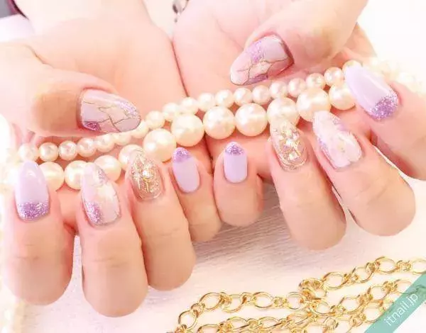 私はこの色が好き ふんわり優しい ライラック カラーネイル ローリエプレス 私はこの色が好き ふんわり優しい ライラック カラーネイル ローリエプレス