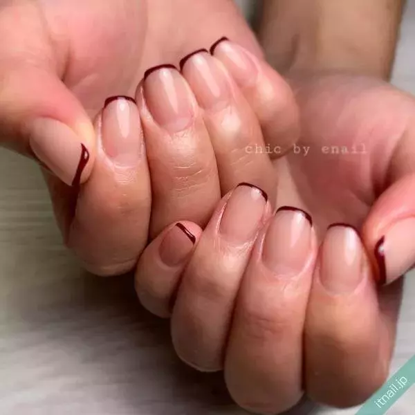 こだわるならスクエアネイル 爪が折れやすいあなたにもおすすめ ローリエプレス