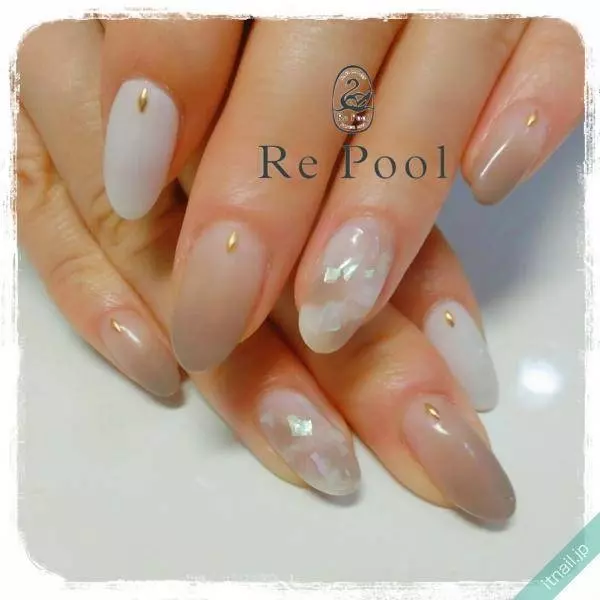 混じり合う色が素敵 春マーブルネイル デザイン帖 ローリエプレス