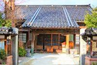金沢・風情あるひがし茶屋街に佇む「円長寺」