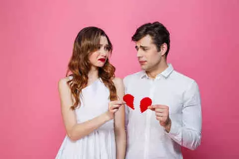 男性が語る 別れて後悔 未練が残る彼女の口癖 ローリエプレス 男性が語る 別れて後悔 未練が残る彼女の口癖 ローリエプレス