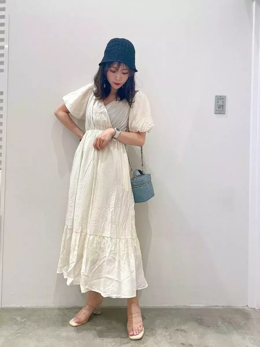 夏は白で周りと差をつけて Heather の主役級白ワンピースコーデ コスパ名品リスト 121 ローリエプレス