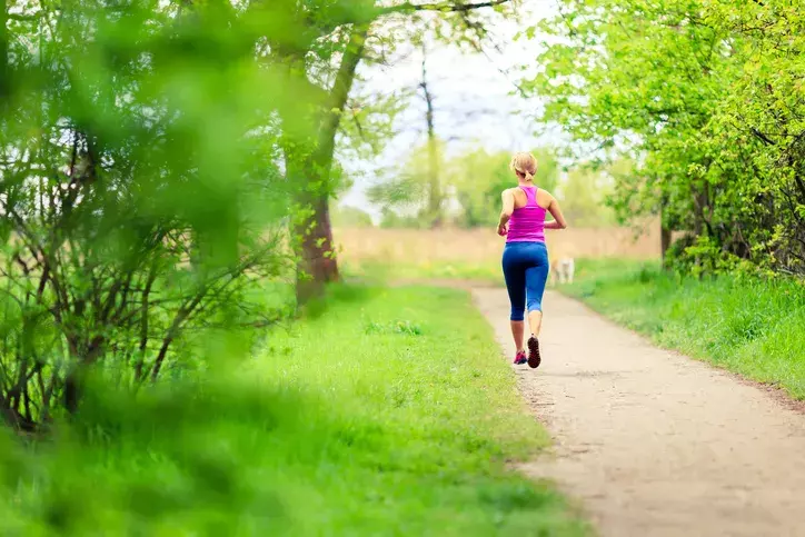 スロージョギングでカロリー消費 体力に自信がない人におすすめな運動法 ローリエプレス