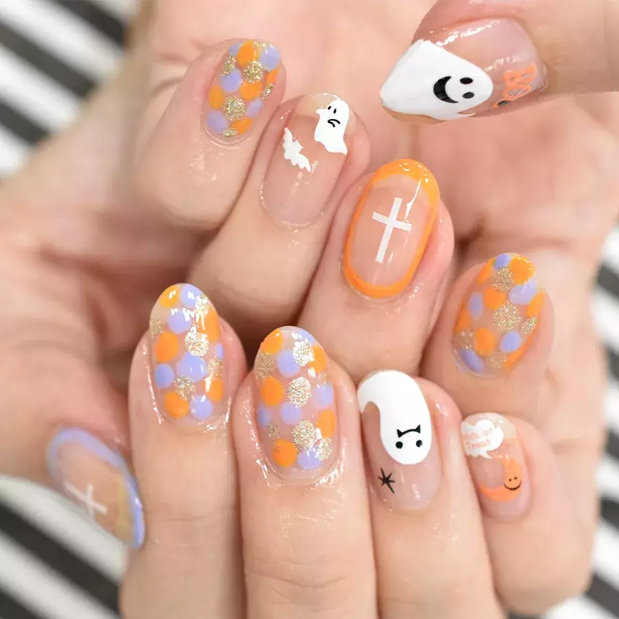 キャンドゥのネイルシールでできる時短ハロウィンネイルのやり方 動画 ローリエプレス キャンドゥのネイルシールでできる時短ハロウィンネイルのやり方 動画 ローリエプレス