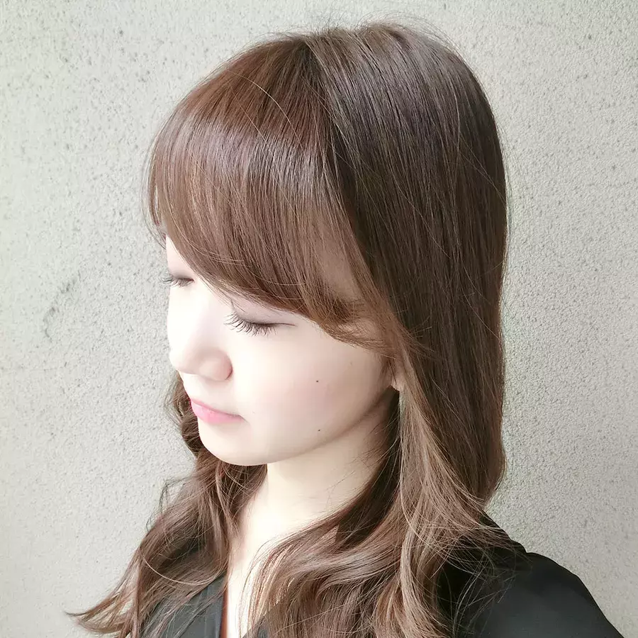 全方位かわいいモテ前髪の作り方 ヘアアイロンで簡単ふんわり ローリエプレス 全方位かわいいモテ前髪の作り方 ヘアアイロンで簡単ふんわり ローリエプレス