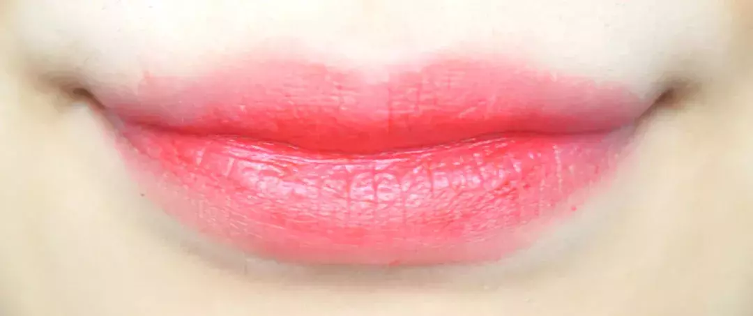 優秀 赤リップ の上手な塗り方のコツ なりたいイメージ別に使い分け ローリエプレス