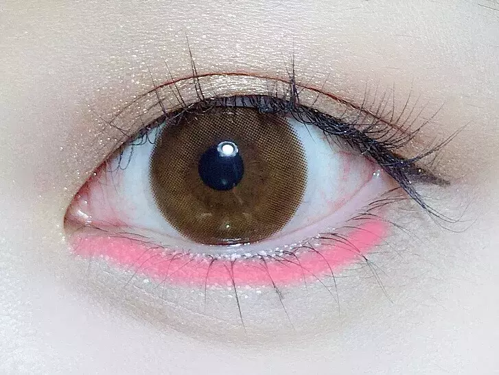 整形しない涙袋の作り方 ぷっくり ナチュラルな涙袋メイクのテクニックをわかりやすく徹底解説 ローリエプレス 整形しない涙袋の作り方 ぷっくり ナチュラルな涙袋メイクのテクニックをわかりやすく徹底解説 ローリエプレス