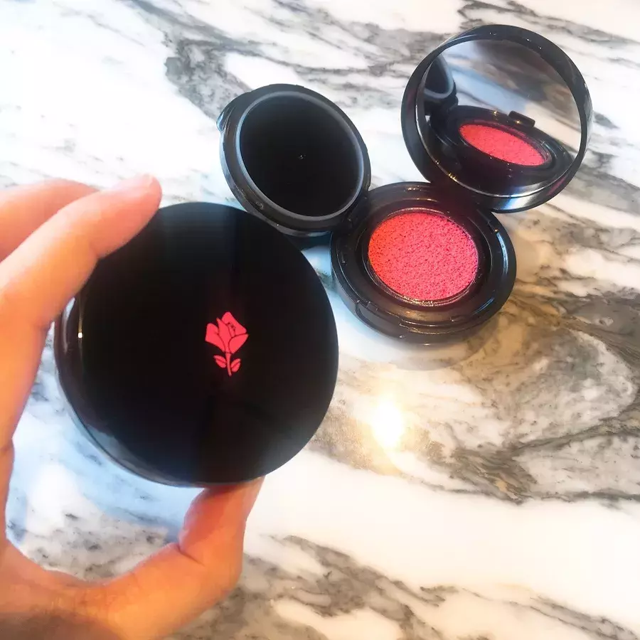 乾燥肌には断然クッションチークがおすすめ ツヤほっぺの作り方 ローリエプレス