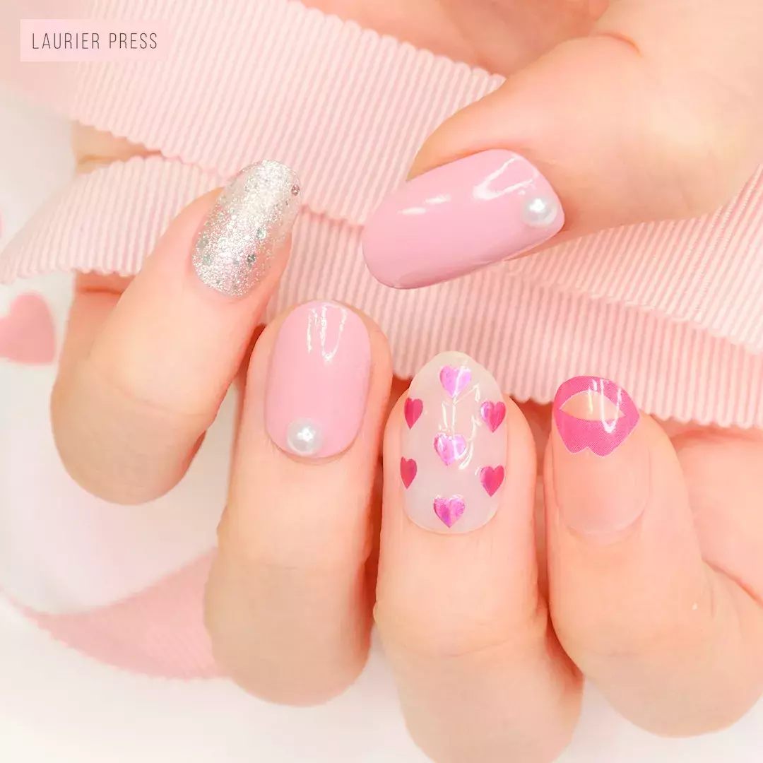 恋する乙女のハートネイル 100均シールで簡単かわいい 動画 ローリエプレス 恋する乙女のハートネイル 100均シールで簡単かわいい 動画 ローリエプレス