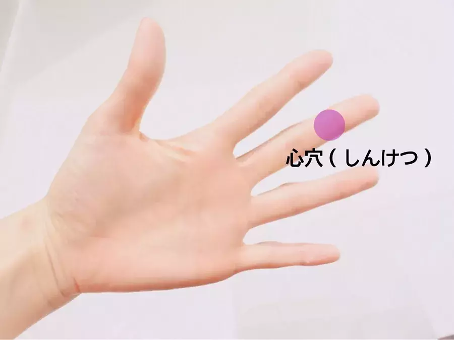 一週間お疲れさま 彼にも喜ばれるハンドマッサージでお疲れモードをリフレッシュ ローリエプレス 一週間お疲れさま 彼にも喜ばれるハンドマッサージでお疲れモードをリフレッシュ ローリエプレス