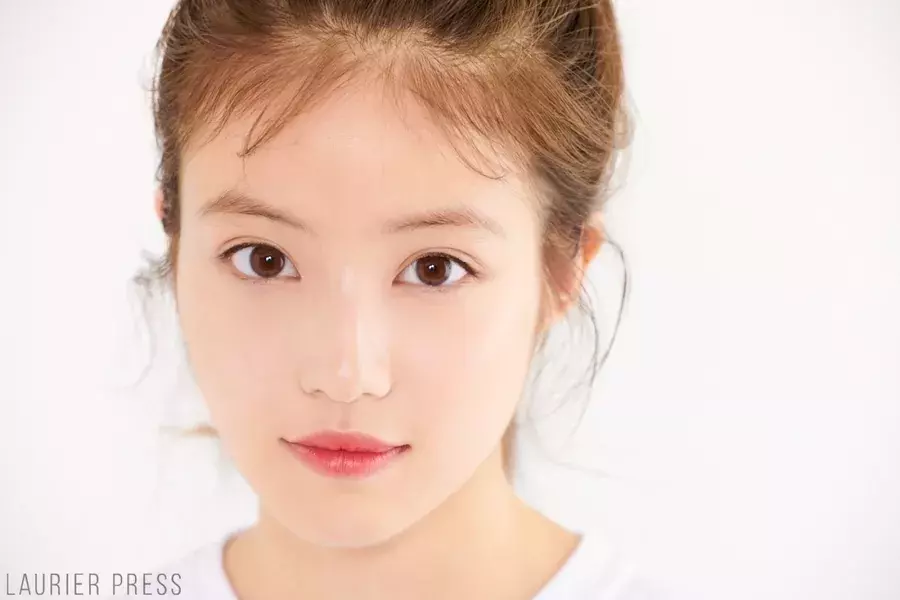 今田美桜ちゃんフェイス徹底解剖 大人っぽピュア顔を作るメイク術 ローリエプレス