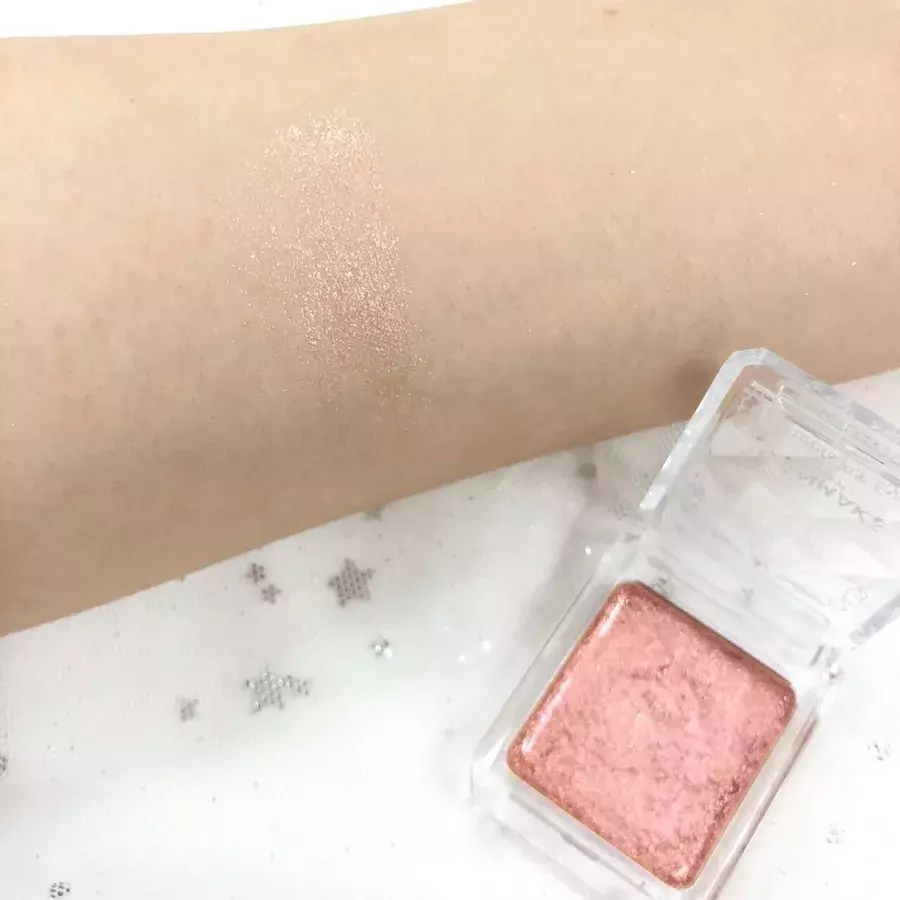 1000円以下なのにデパコス並 優秀キラキラアイシャドウ5選 ローリエプレス