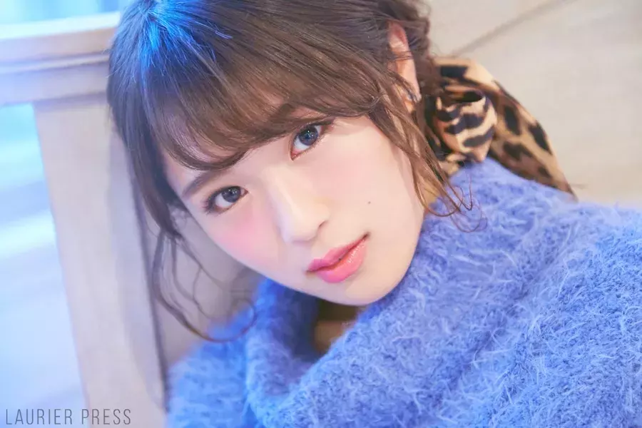 ラメシャドウが主役のクリスマスデートメイク ピンクリップでモテ顔に ローリエプレス