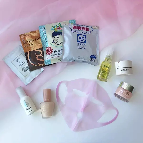 一日中しっとり肌が続く 朝のスキンケアテク おすすめコスメ ローリエプレス