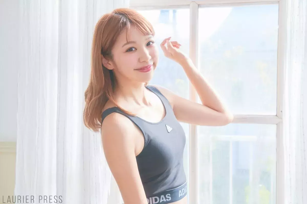 目指すは女の子らしいほっそり二の腕 簡単ストレッチ エクササイズ法 ローリエプレス