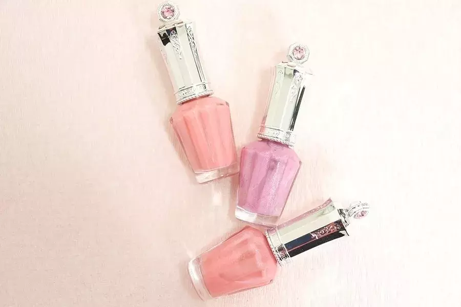 デパコスマニキュアはプレゼントにぴったり 絶対喜ばれるおすすめは ローリエプレス デパコスマニキュアはプレゼントにぴったり 絶対喜ばれるおすすめは ローリエプレス