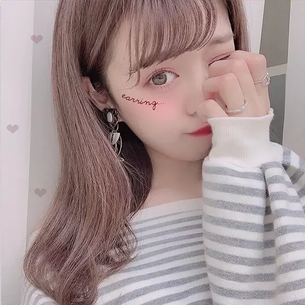 簡単に小顔になる方法を教えて 整形級メイクやヘアスタイルを徹底解説 ローリエプレス