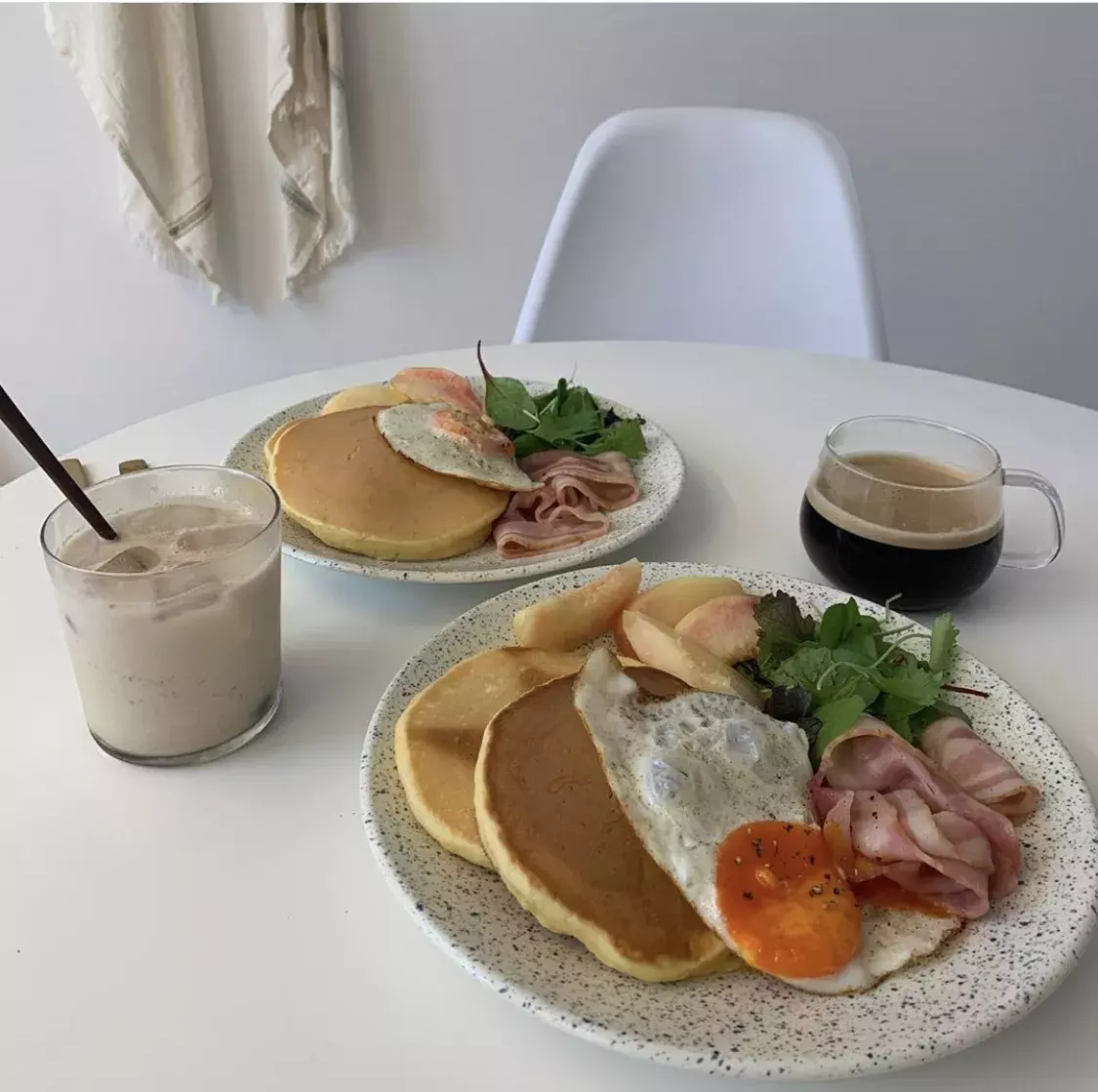 ダイエットの痩せない 続かない解消 美ボディに近づくアプリ4つ 体重 食事 エクササイズ ローリエプレス