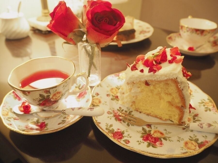 バラのシフォンケーキが人気　空間もメニューも素敵なカフェアコリット♡の4枚目の画像